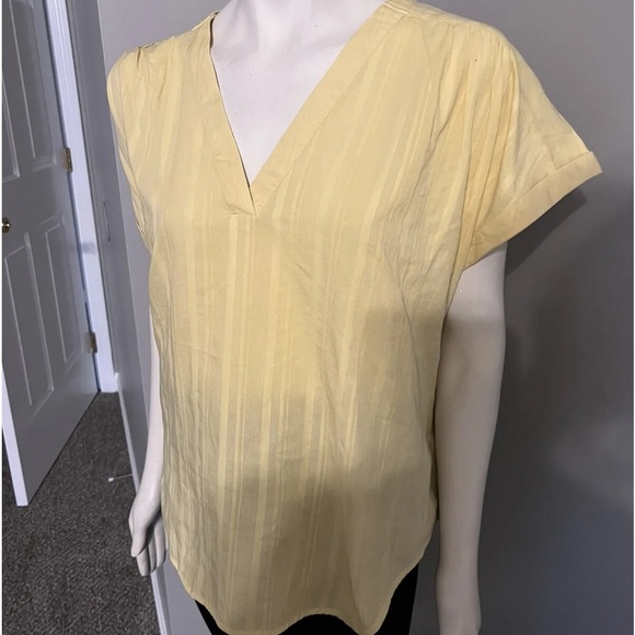 Gap Rollup Short Sleeve V-neck Yellow Striped Boho NWT Blouse Size XL - Picture 2 of 7